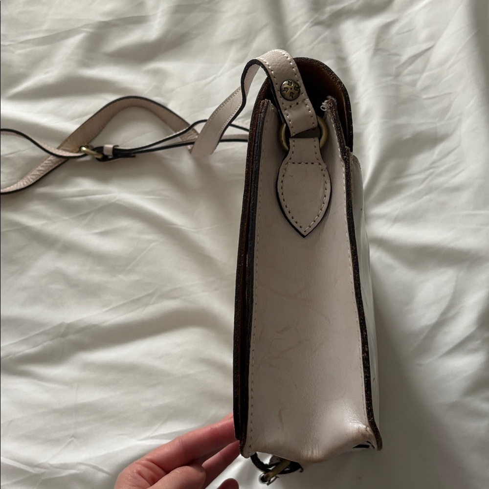 Patricia Nash Leather Salandra Flap Crossbody Natural White Cutout - Picture 7 of 12
